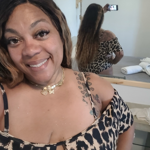 Animal print 2 piece bathing suit size 4xl. Great stretch 👌 - Picture 8 of 11